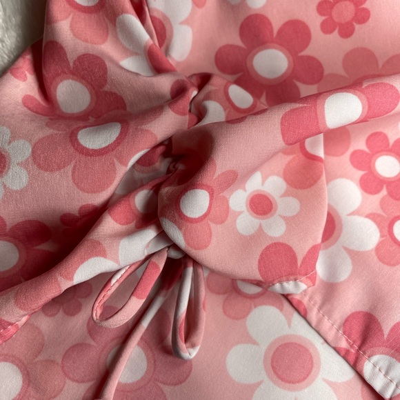 Girls Boho Pink & White Flower Top | Size 8 - Picture 7 of 7